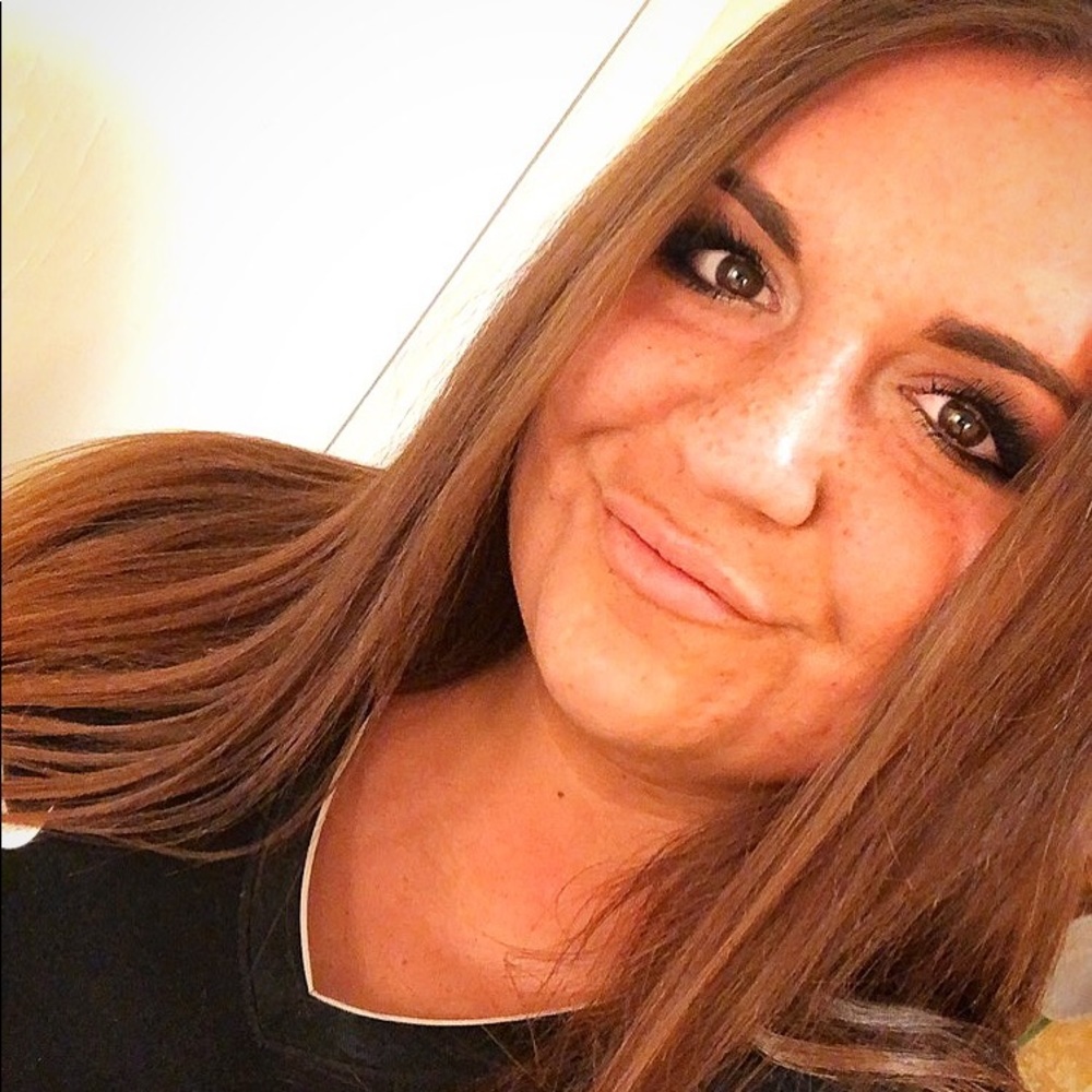 Meet your Posher, Maddie